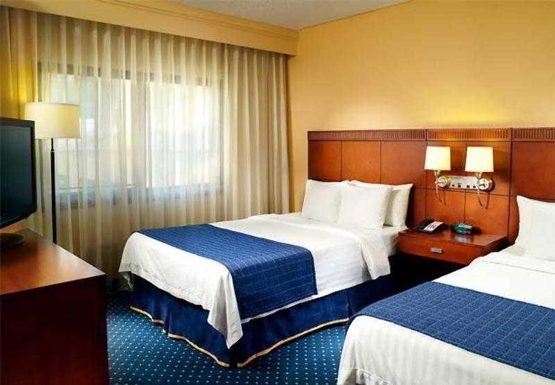 Courtyard By Marriott Nashville Airport Exterior foto